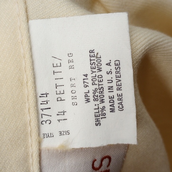 Washable Skirt Suit - Picture 9 of 9